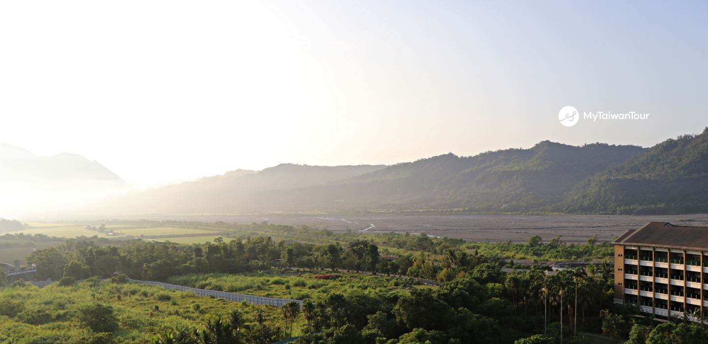Eastern Beauty 5 Day Tour (Luxury)