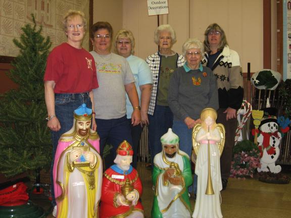 Thrift Store Christmas Sale Aids Food Pantry Local Families