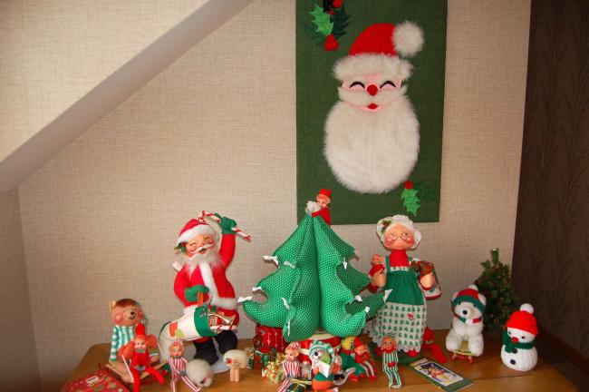 linda koehlertimes news shirley blynn loves to decorate her palmerton home for christmas visitors are greeted by this charming christmas vignette of her - Annalee Christmas Decorations linda koehlertimes news shirley blynn loves to decorate her palmerton home for christmas visitors are greeted by this charming christmas vignette of her - Annalee Christmas Decorations