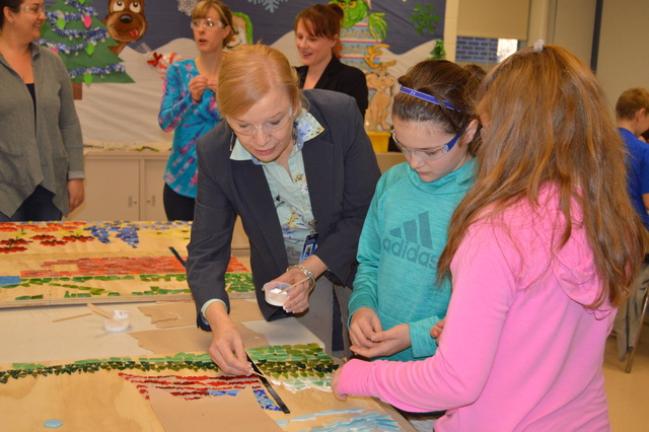 Artist helps Towamensing students create mural | Times ...