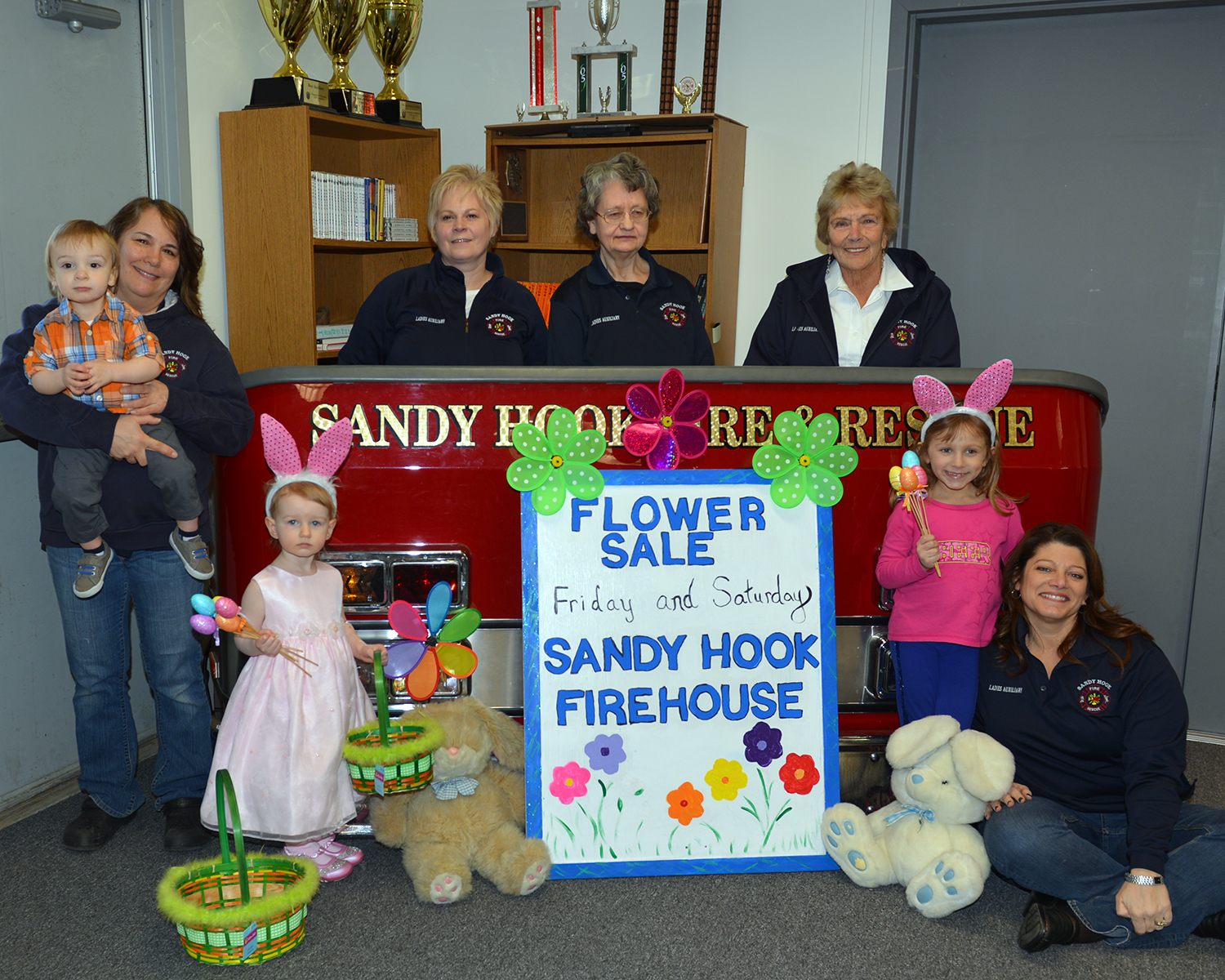 Easter Weekend Flower Sale Planned The Newtown Bee