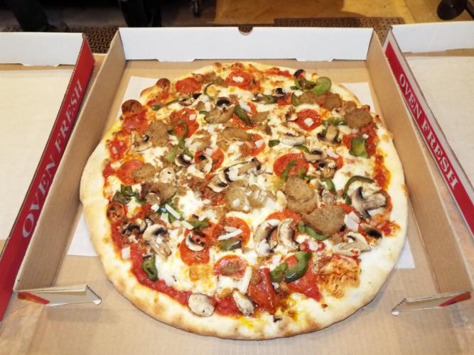 Franco’s Pizza And Pasta In A Place That Feels Like Home The Newtown Bee