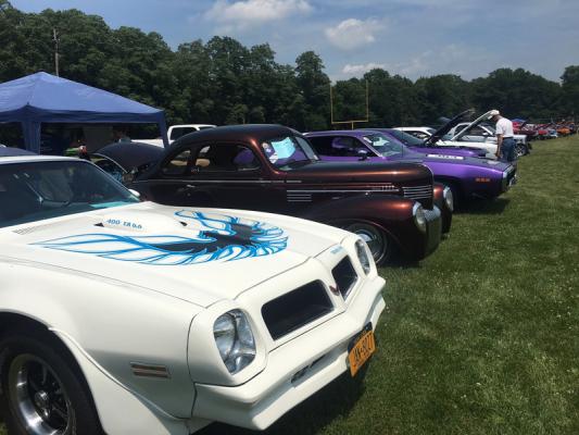 Greene County Cruisers Car Show Raises Funds For Local Family