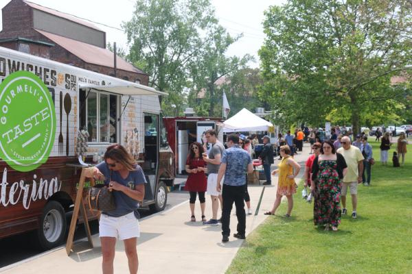 Food Truck Festival A Hit In Hudson Hudson Valley 360