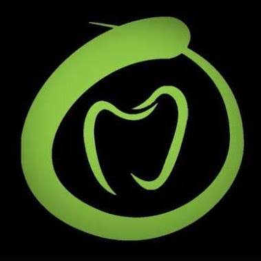  Crowns R Us Dental Lab Logo