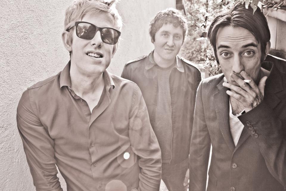 295056_287039791395394_225774469_n