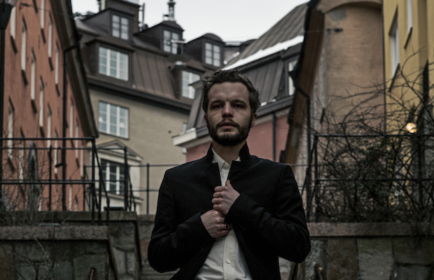 TheTallestManOnEarth-620