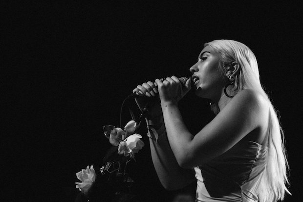 View More: http://emiliapare.pass.us/leon-bridges-mmw