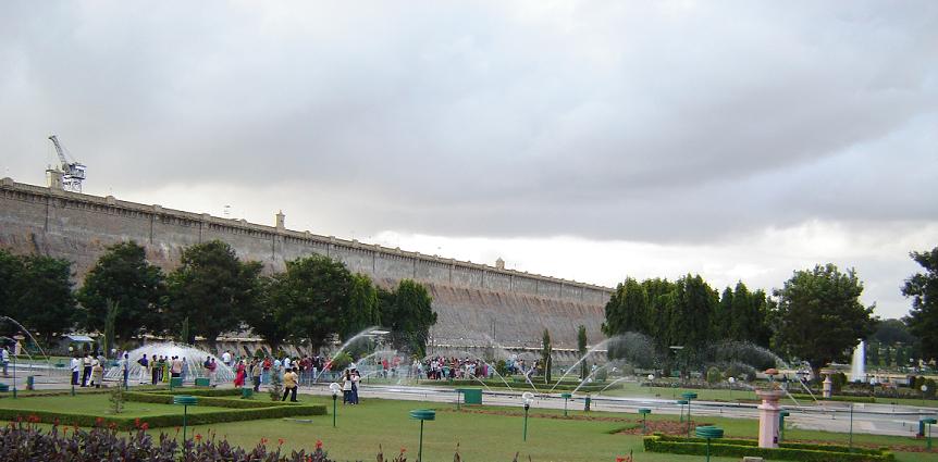 India for kids: KRS dam in Mysore