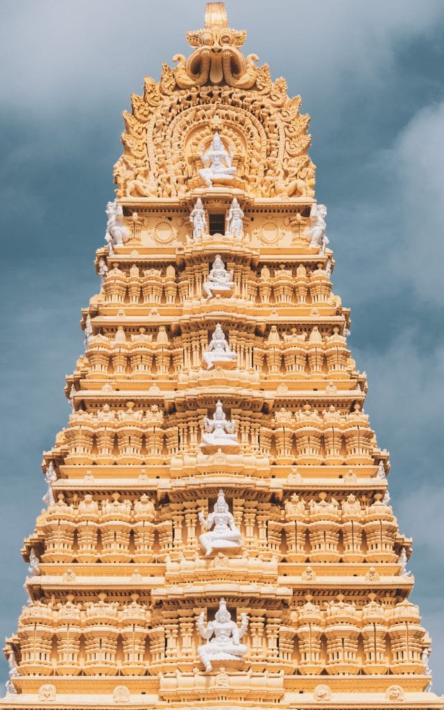 India for kids: temple in Mysore
