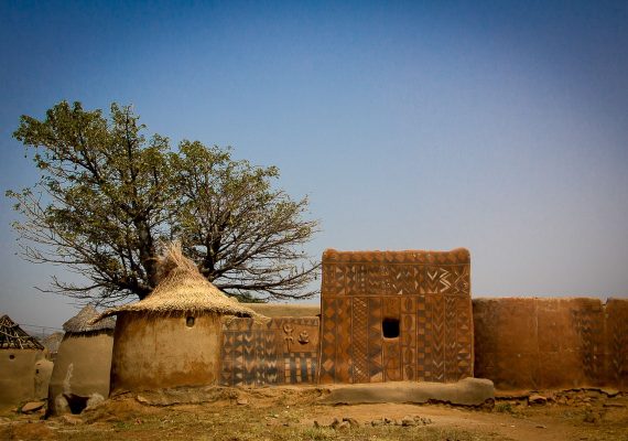 Tiebele Burkina Faso: Wildlife and Mud Houses Tiebele Burkina Faso: Wildlife and Mud Houses