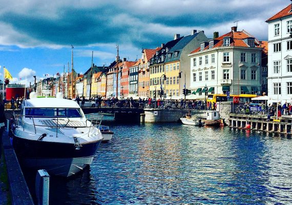 Kids Day Off in Copenhagen: Nyhavn, Tivoli and Lego Kids Day Off in Copenhagen: Nyhavn, Tivoli and Lego