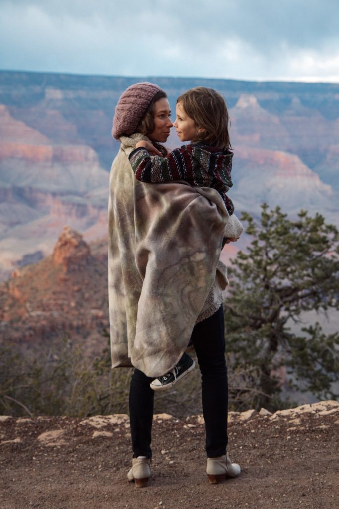 Mother and son in Bryce Canyon National Park