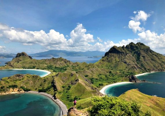 Komodo Island: Dragons and Pink Beaches in Indonesia Komodo Island: Dragons and Pink Beaches in Indonesia