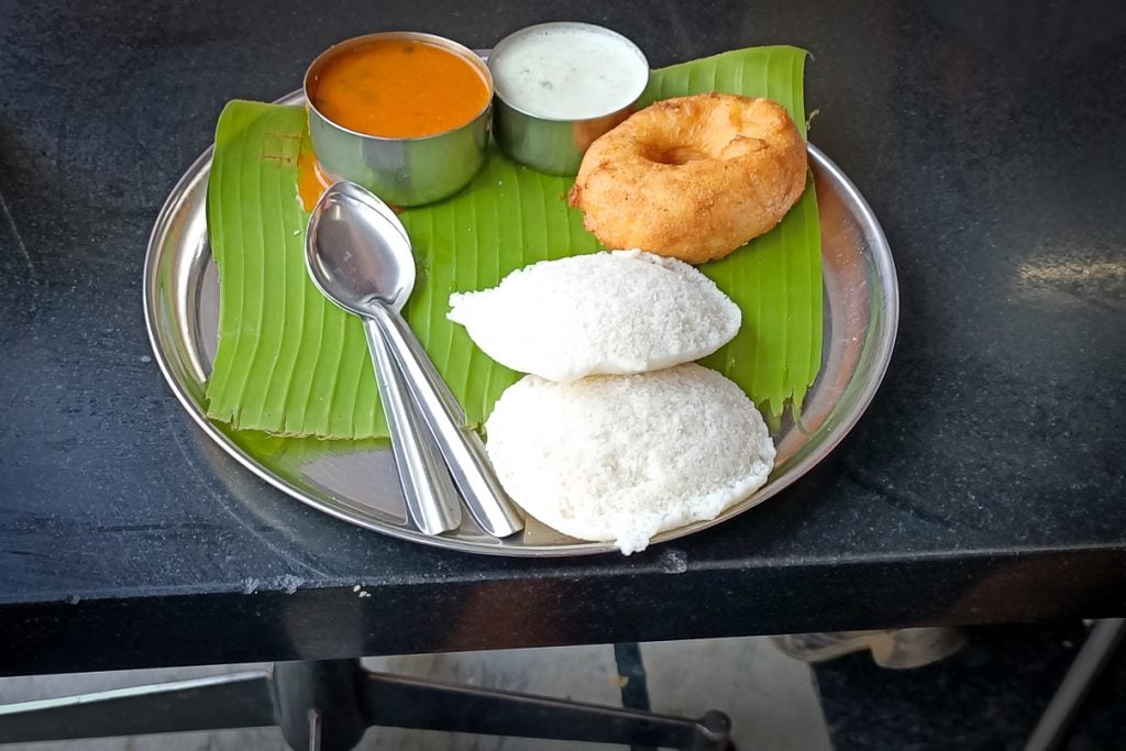 India for kids: Idli and vada on a plate