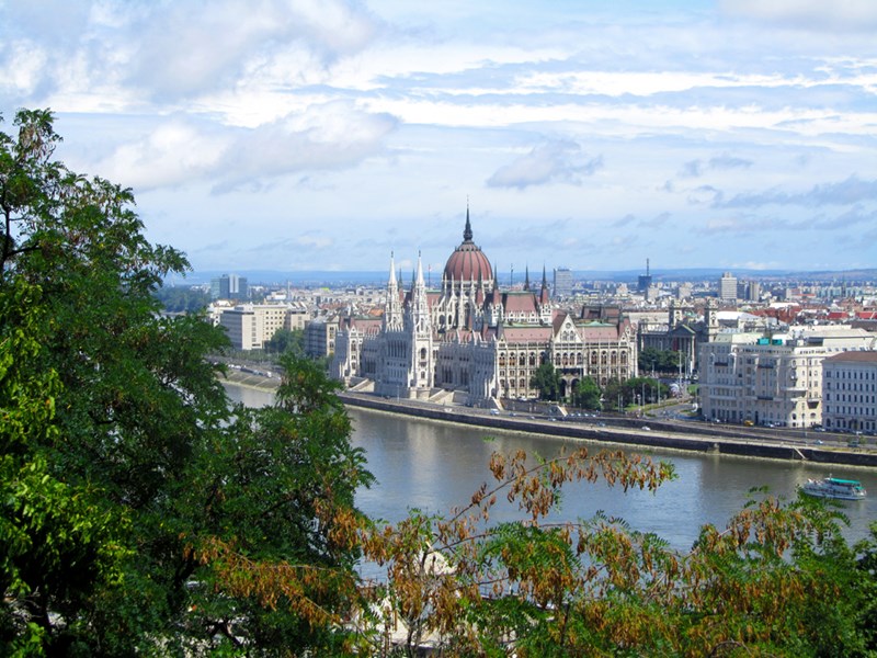 Europe_Budapest-Parliment-3_JR