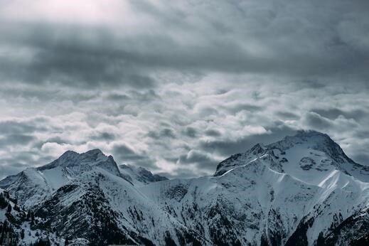 damian-denis-ImAYJuk-xMw-unsplash