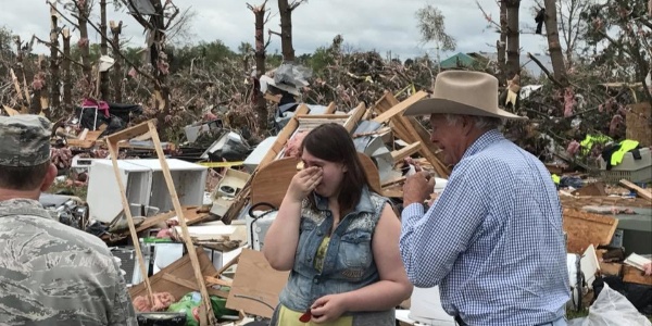 The-Guy-Who-Shows-Up-When-Disaster-Strikes The-Guy-Who-Shows-Up-When-Disaster-Strikes