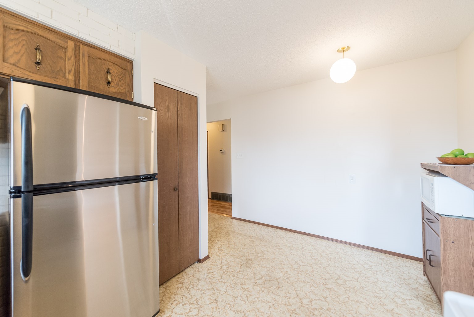 Home Gallery Contact