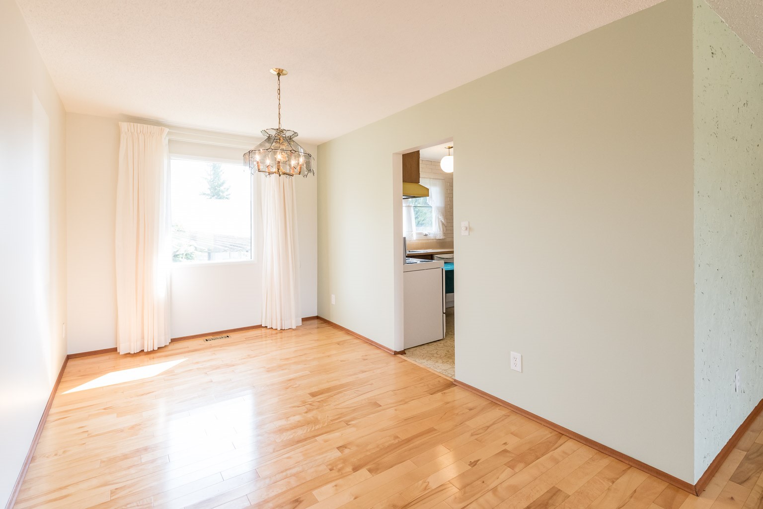 Home Gallery Contact