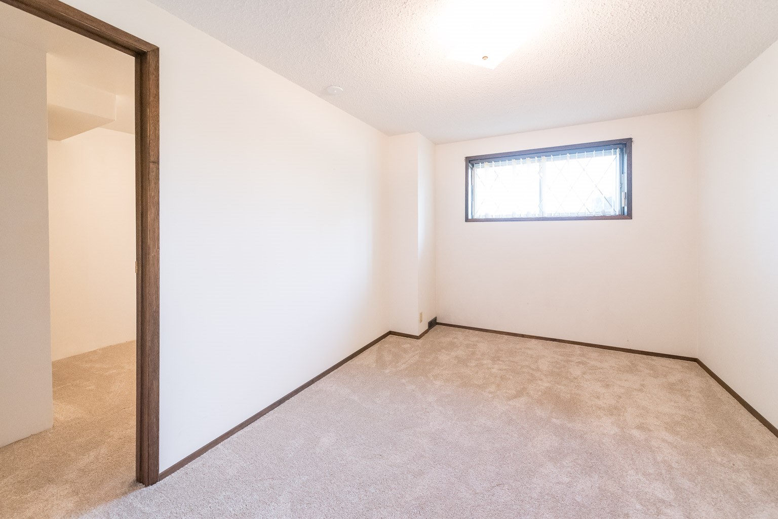 306 Clareview Road, Edmonton, AB T5A3Y8 Erin Sneazwell KENNEDY Real