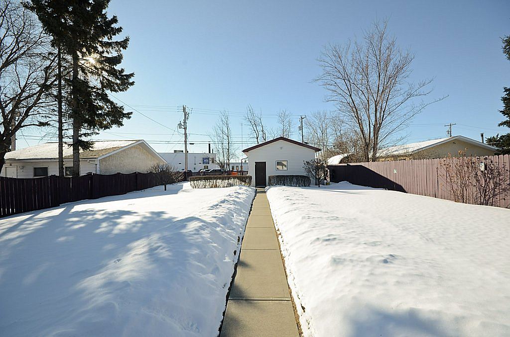 501651 Ave, Redwater, AB T0A2W0 Sherri Prodaniuk KENNEDY Real Estate