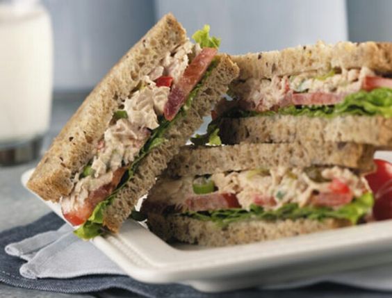 sándwich y atún