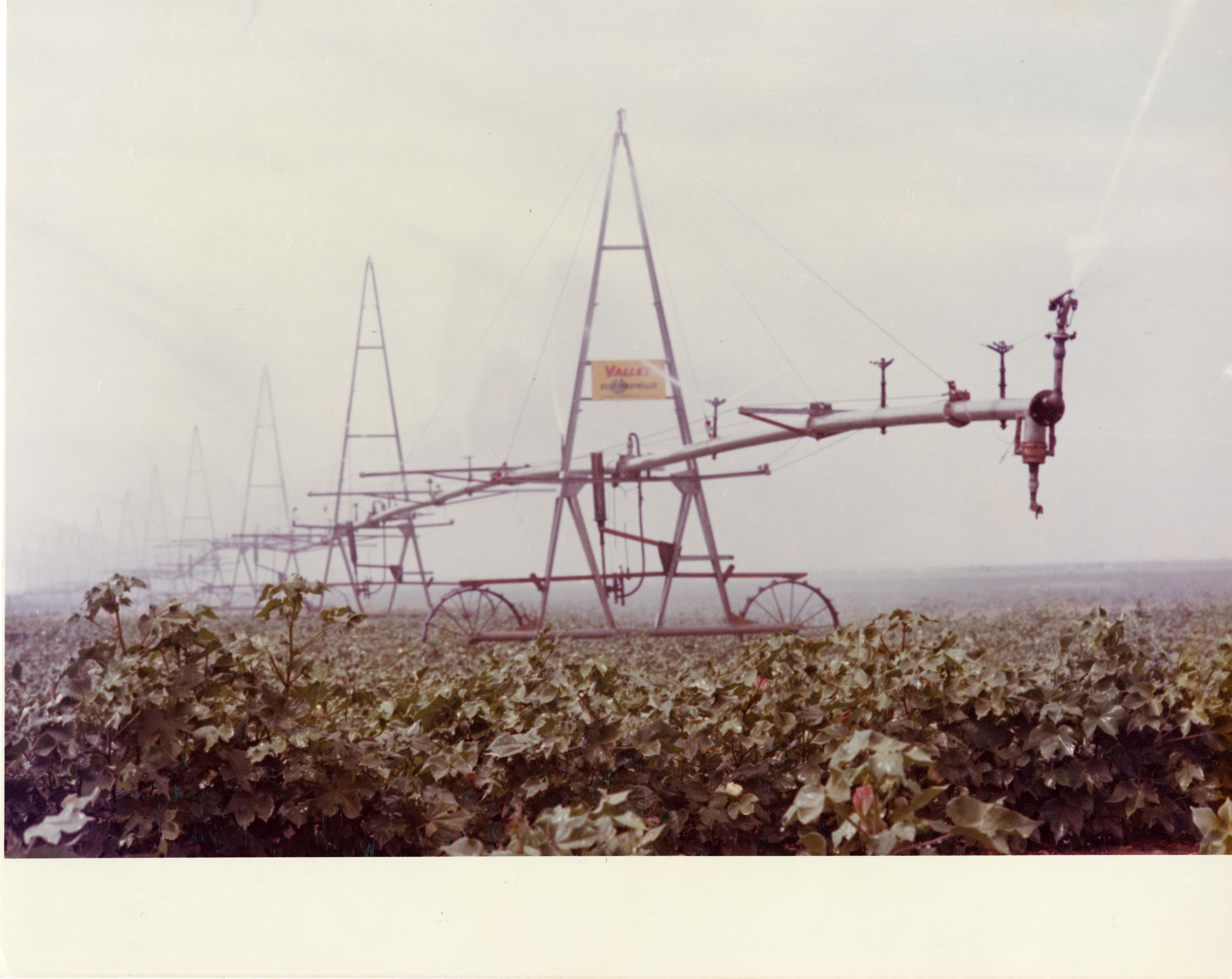 Sprinkler System with Crops · Hanford History Project
