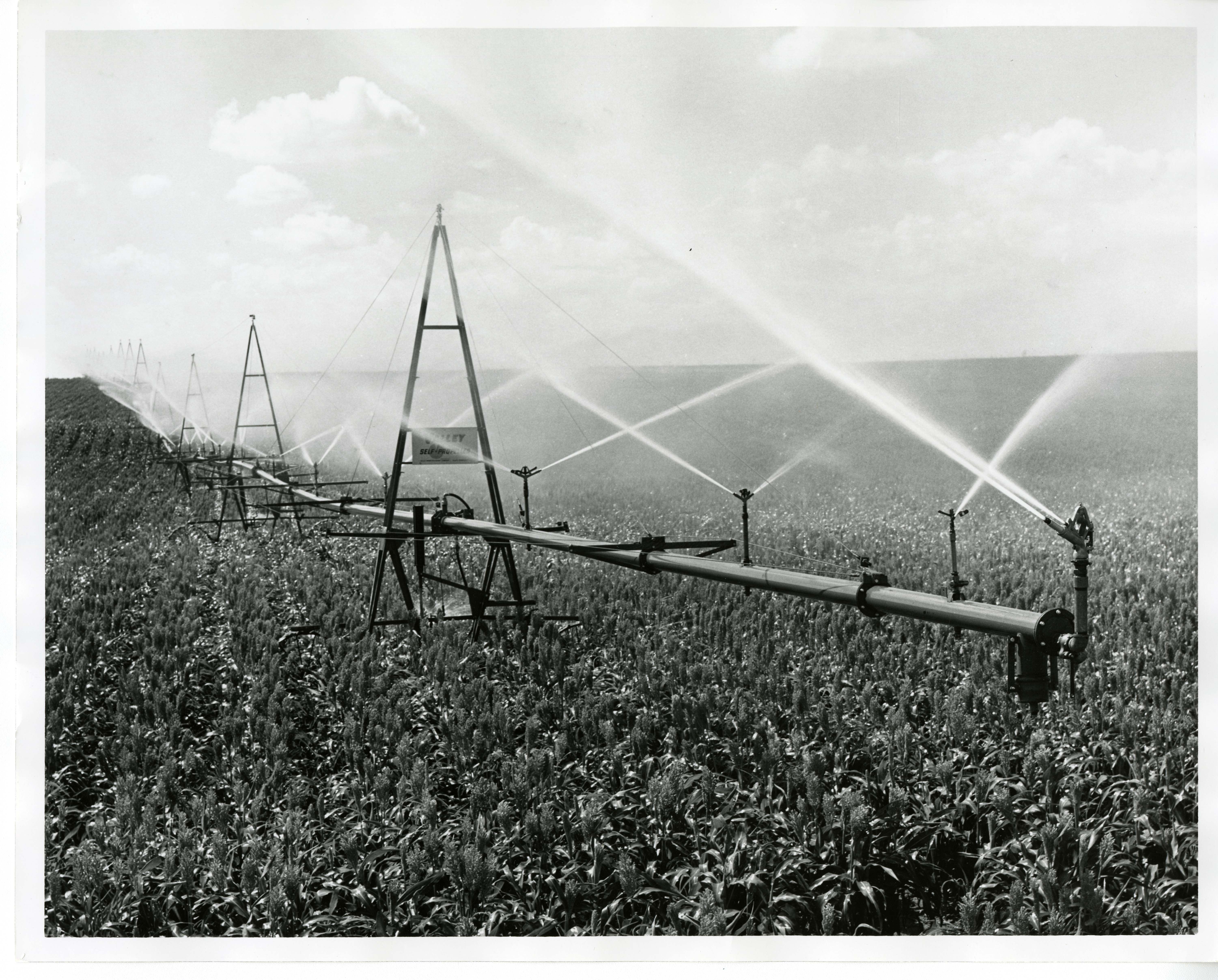 Sprinkler System with Crops · Hanford History Project