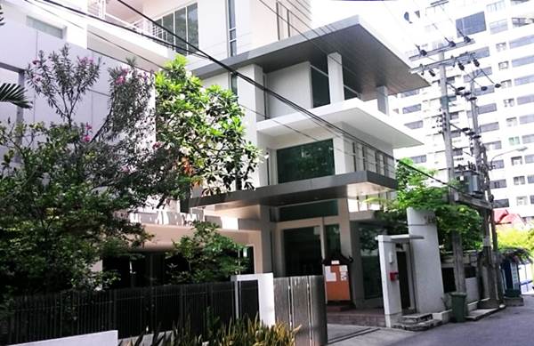 Rojana Dhamma Center