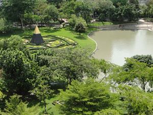 Benjasiri Park