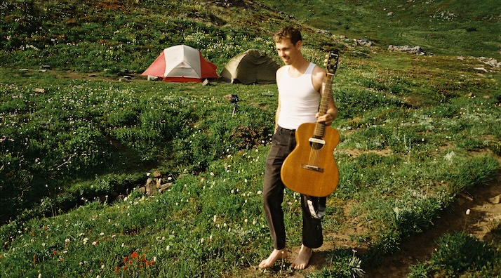 Hayden Everett's Album Shines So The Sun Can Pour