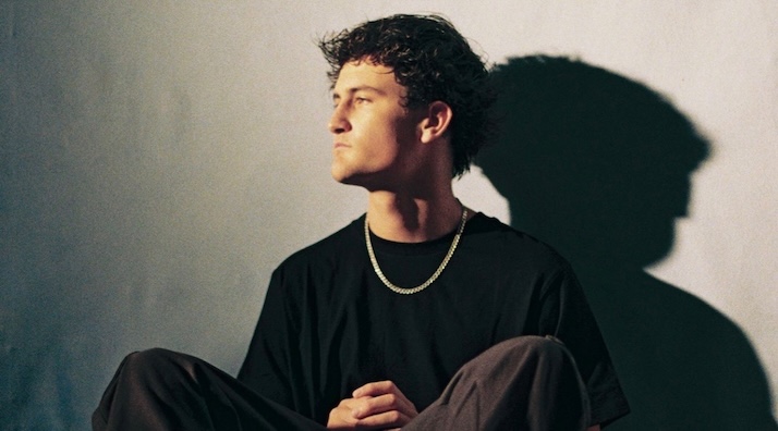 Arden Jones Takes Electro-Pop To The Next Level With New EP 'FLASH'