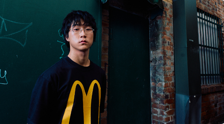 Sion Blends Hyper-Pop With Raw Honesty