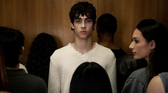 Aidan Bissett's shut up and love me Is Playful, Polygamous, and Hypersensitive [Q&A]