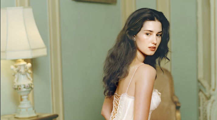 Isabel Dumaa Daydreams Indie-Pop Perfection on "James Dean" [Q&A]