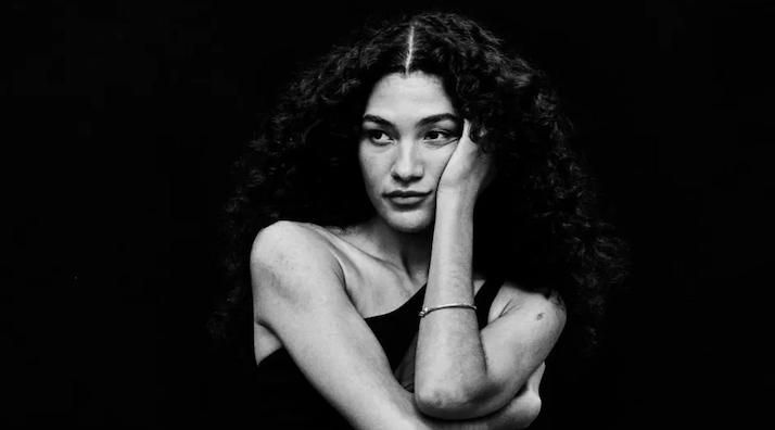 Olivia Dean Embraces Change in “Lady Lady”