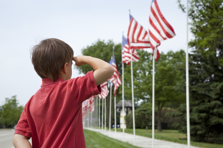 How to Honor the Troops on Memorial Day +Camouflage Cupcake Recipe