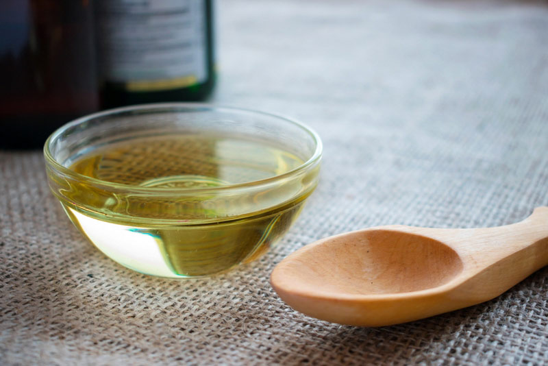 Liquid-coconut-MCT-oil.jpg