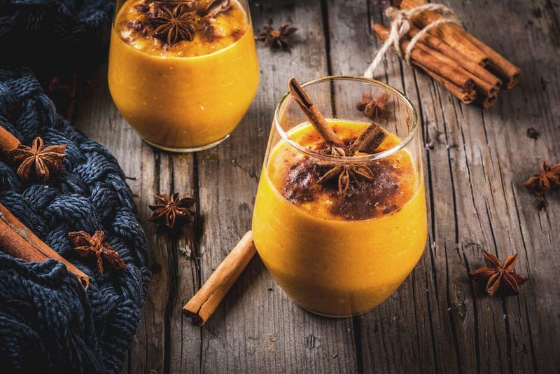 Spicy-pumpkin-pie-smoothie-with-cinnamon.jpg