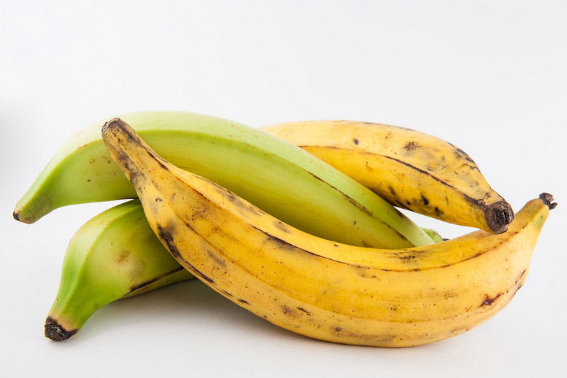 Plantain-or-Green-Banana.jpg