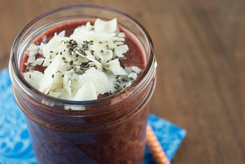 Berry-Coconut-Chia-Smoothie.jpg