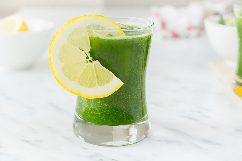 Kale-and-Apple-Cancer-Fighting-Smoothie.jpg