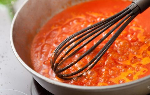 5 Easy Paleo Sauces That Will Rescue Any Boring Recipe