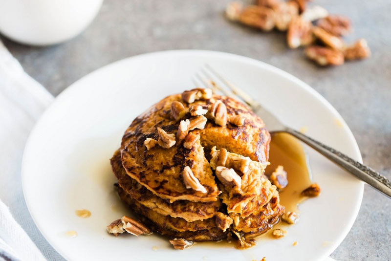 2-Ingredient-Pumpkin-Pancakes.jpg