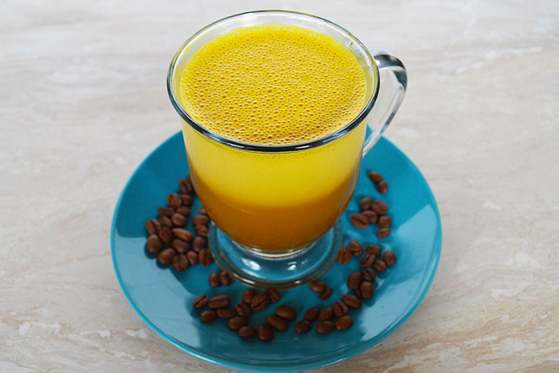 4-Ingredient-Awakening-Coffee-with-Turmeric-and-Coconut-Oil.jpg
