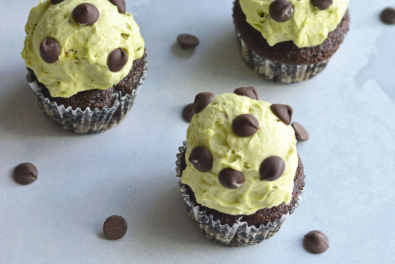 Mint-Chocolate-Chip-Cupcakes.jpg