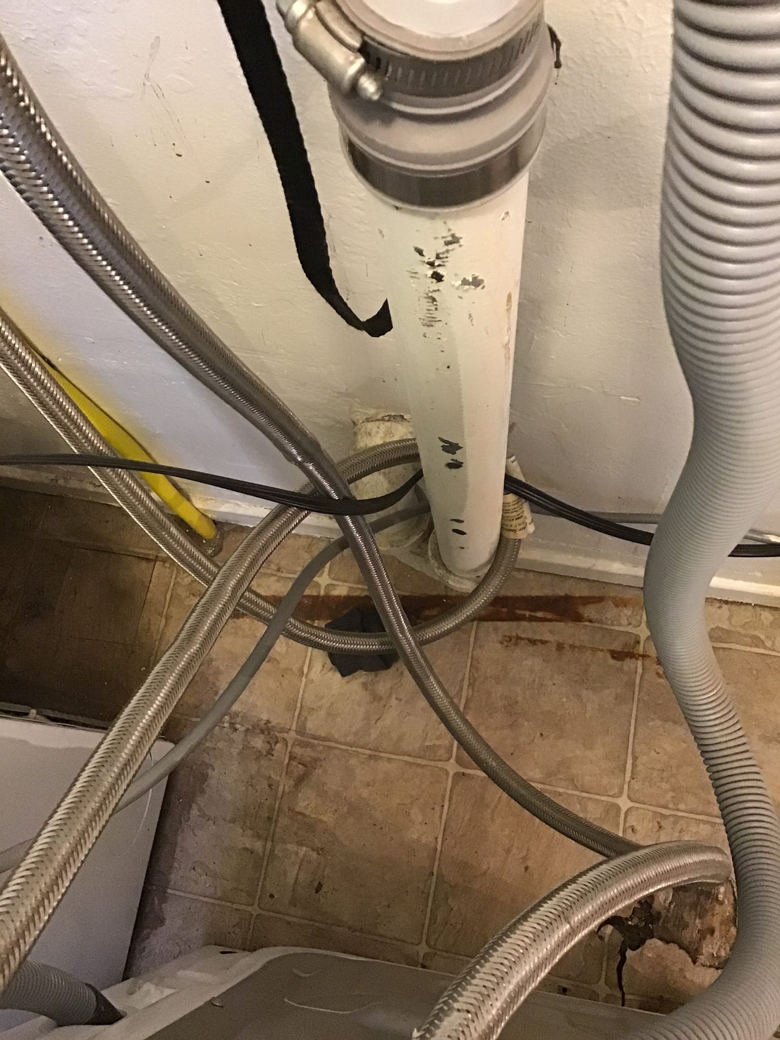 Clogged Drain and Leaking Water Heater Repair in Escondido, CA ASAP