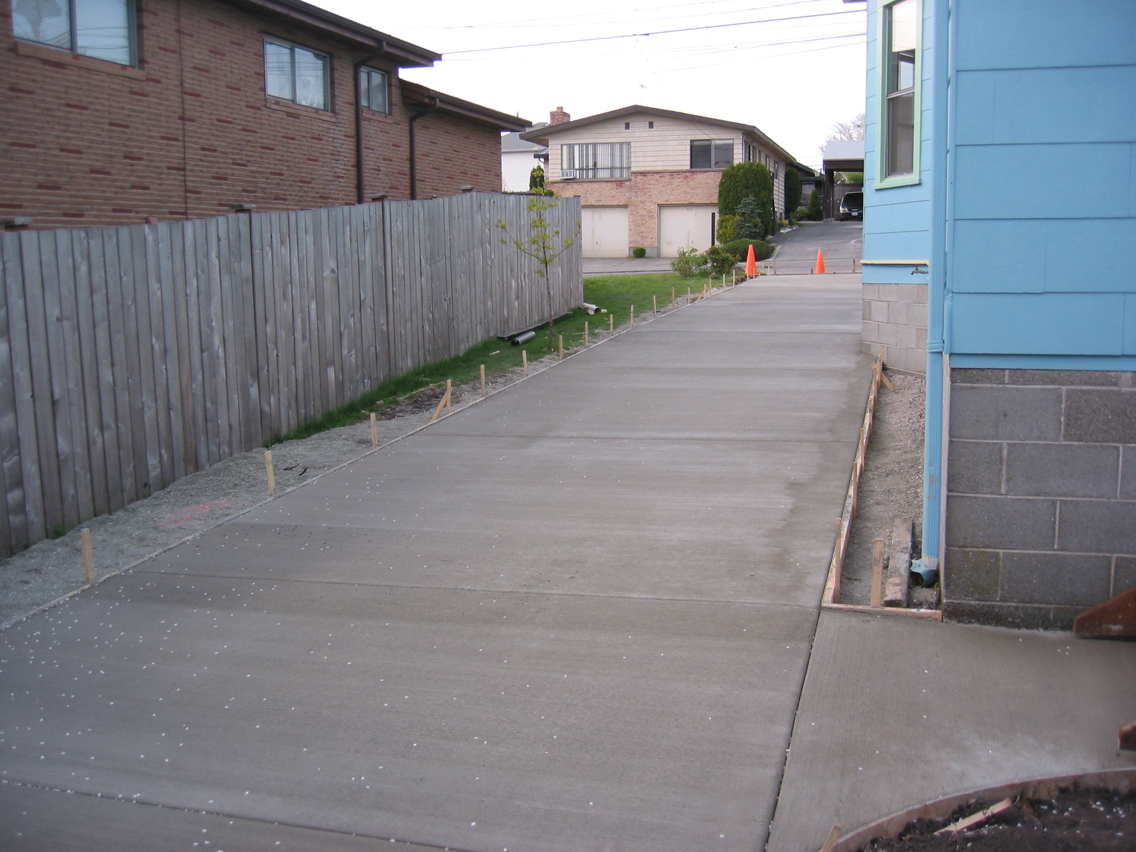 Photo Detail The fancy new driveway, still wet
