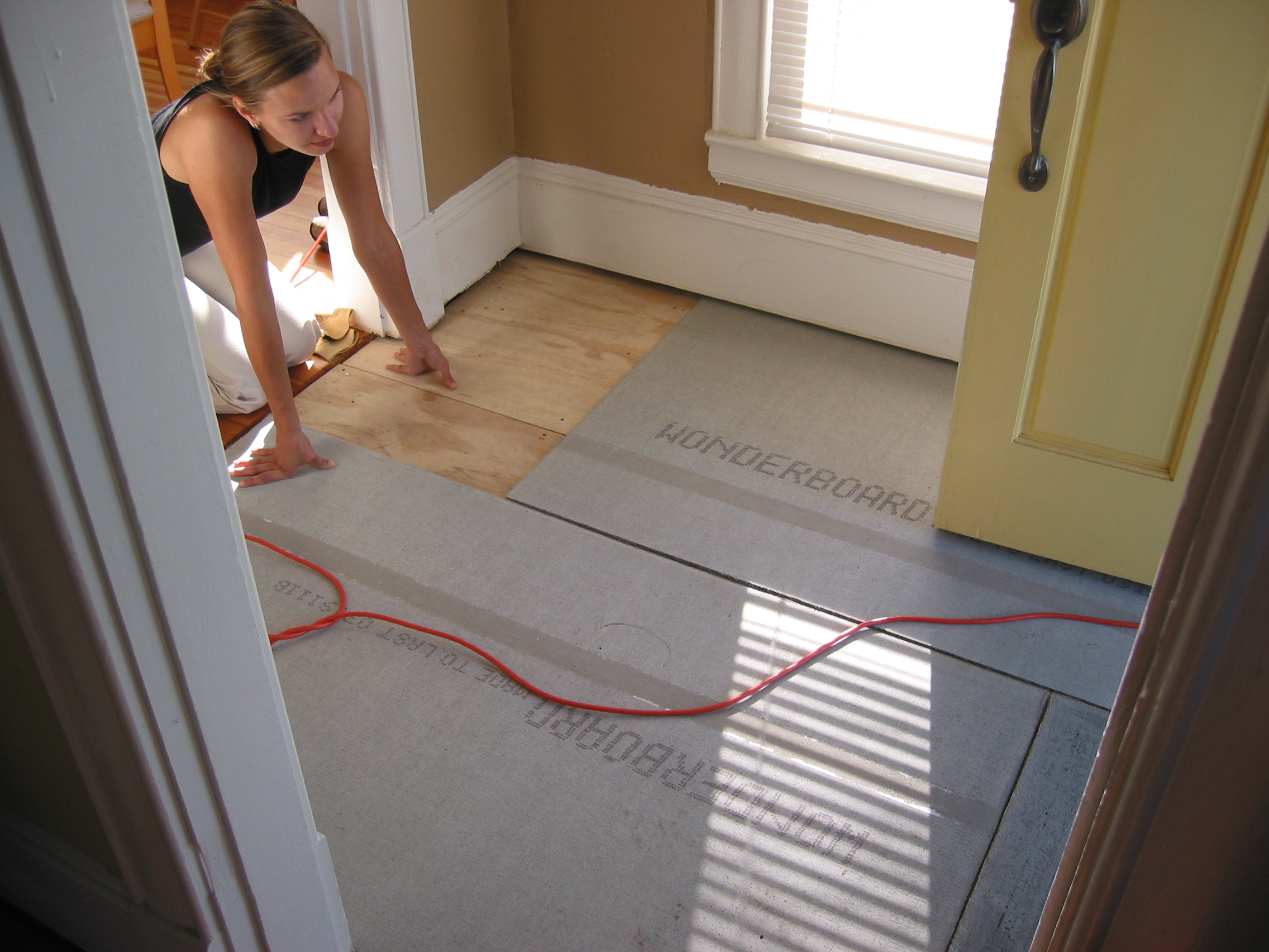 Photo Detail Cutting cement board to size